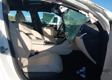 2024 Mercedes-Benz C 300 from USA, damaged, VIN W1KAF4GBXRR197968